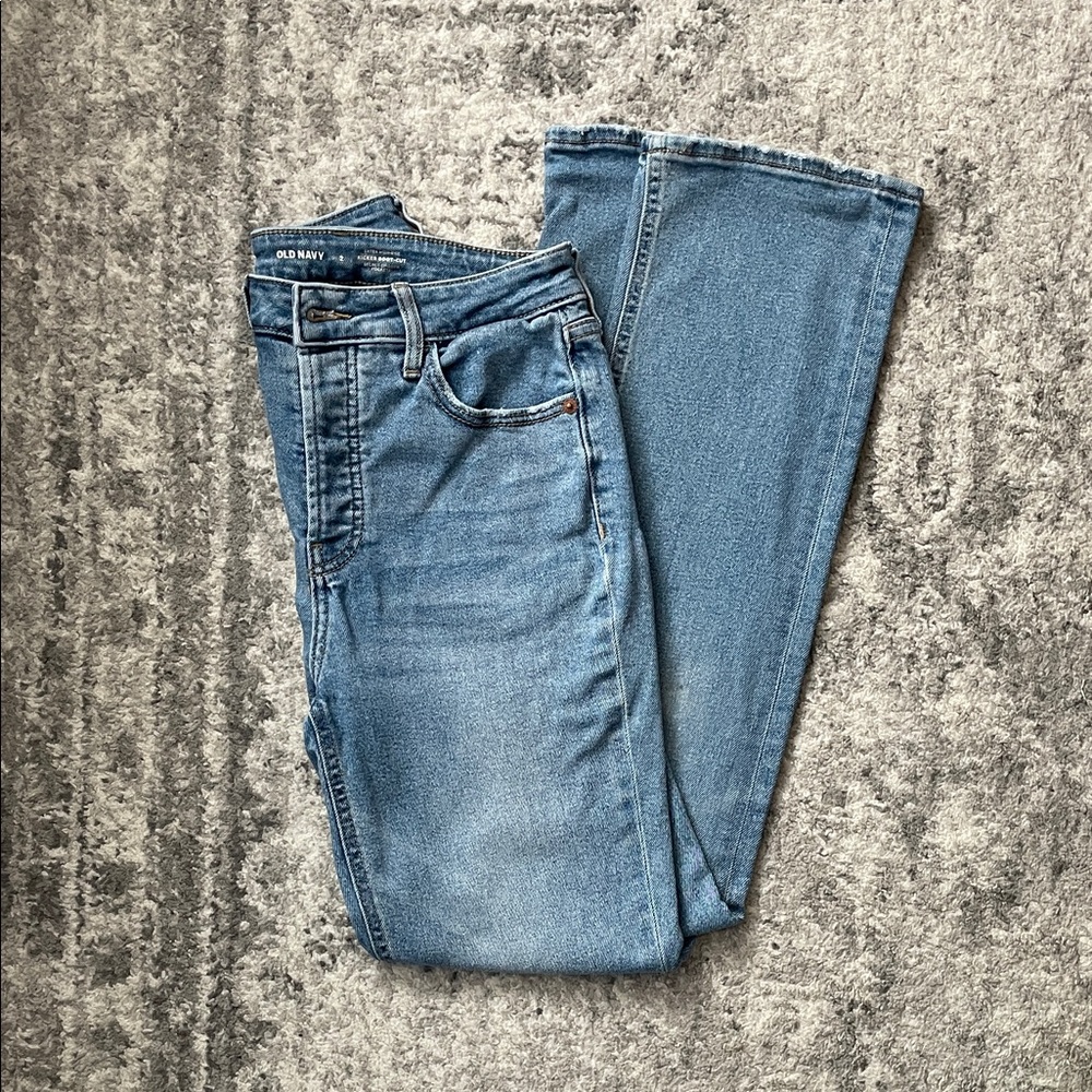 Old Navy Women's Extra High Rise Kicker Boot Cut Jeans, Medium Blue